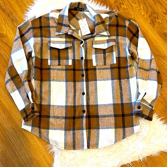 Automet button down flannel - Picture 4 of 8